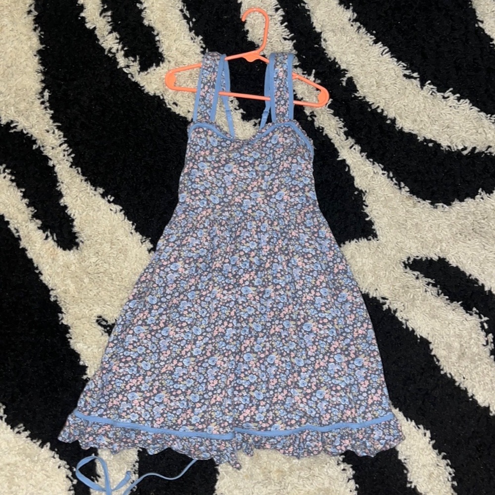 AE DRESS - Picture 2 of 2